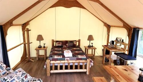 Howling Wolf Resort
