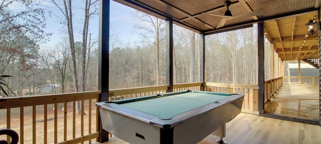 Huge 3-Unit Commerce Estate Near ATL Dragway!
