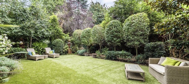 Huge Historic Townhouse in the Heart of London within 20 Min Walk To Westminster