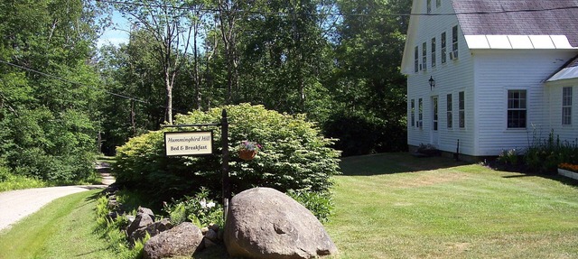 Hummingbird Hill Bed & Breakfast 2 stars