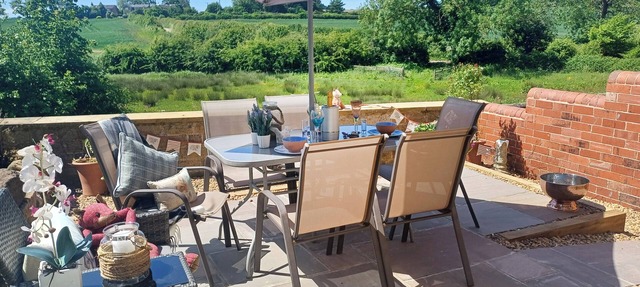 Ideal for small groups - Thorner/Leeds 3 Bed cottage - with fantastic views