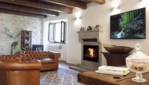 Il borgo Casteldelci