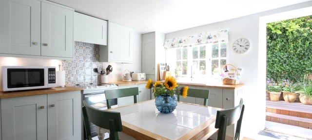 Immaculate 5* Cape-Cod-inspired Spencer House