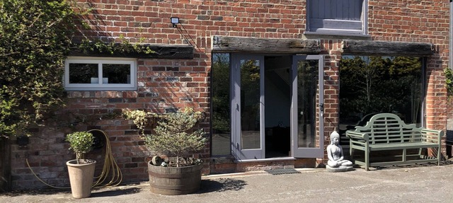Impeccable Cottage Suitable for 2 Adults & 1 Child