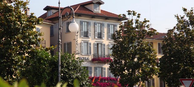 Intra Hotel