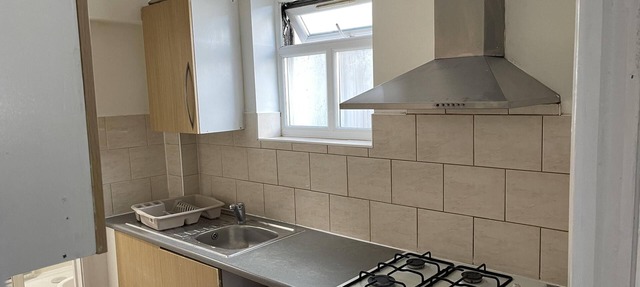 Inviting 2-bed Apartment Near Heathrow