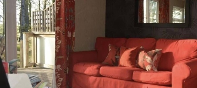 Inviting 2-Bed Lodge in Harrogate