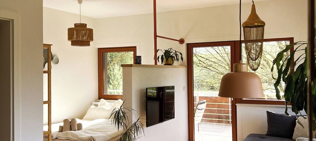 Inviting apartment with balcony in the middle of greenery 8min. from Schwäb.Hall