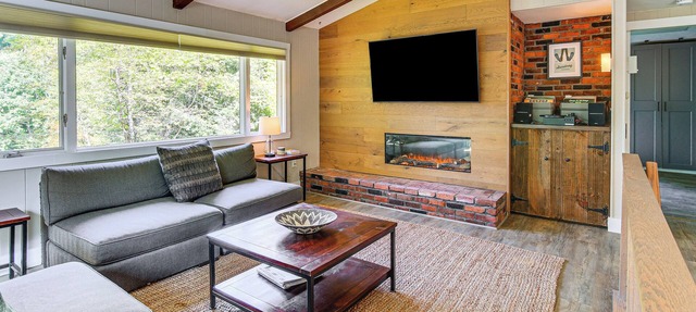 Inviting Vermont Home On Mount Ascutney!