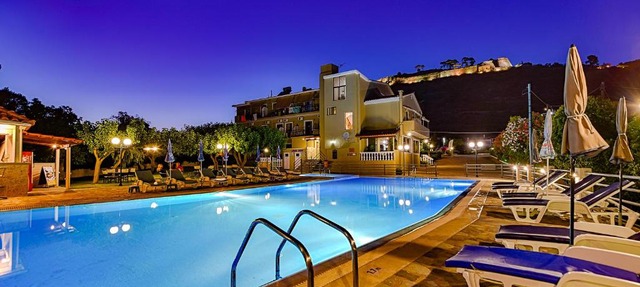 Ionis Hotel
