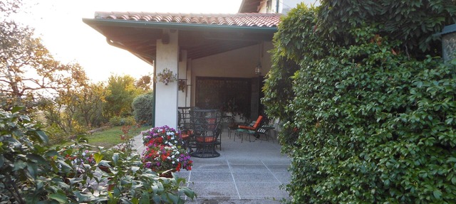 Delightful Villa in the Hills with Pool and Panoramic Views