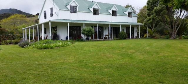 Jacaranda Lodge