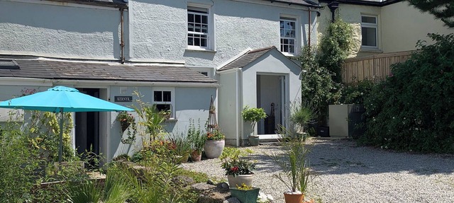 KERNYK, with open fire in Redruth