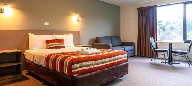 Kingston Hotel