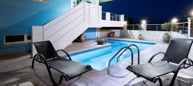 Kronos Villas