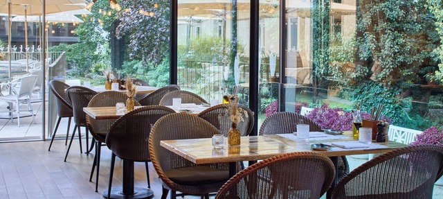 LA Maison Hotel