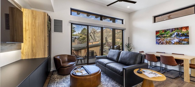 LaFave-Luxury Villa at Zion: Big Springs