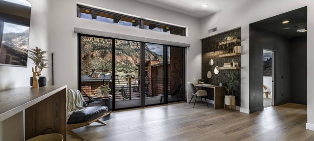 LaFave-Luxury Villa at Zion: Johnson Mountain