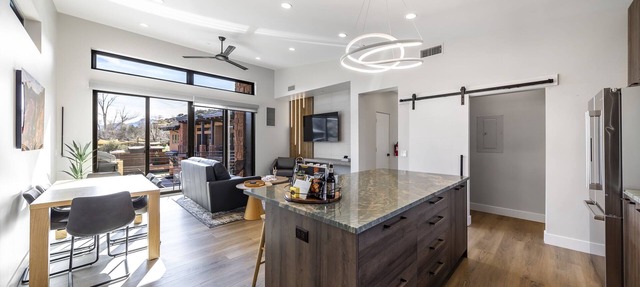 LaFave-Luxury Villa at Zion: Phantom Valley