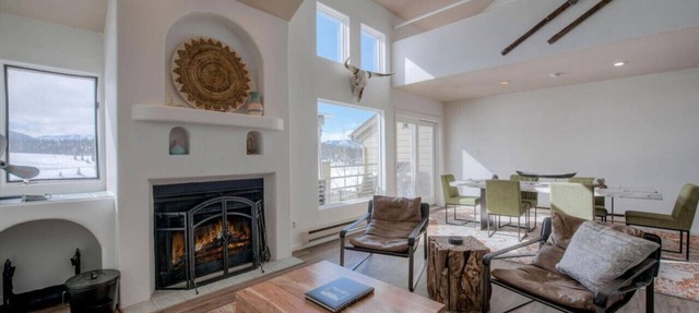 Lake Dillon Views! Modern, Spacious Townhome Near Ski Resorts