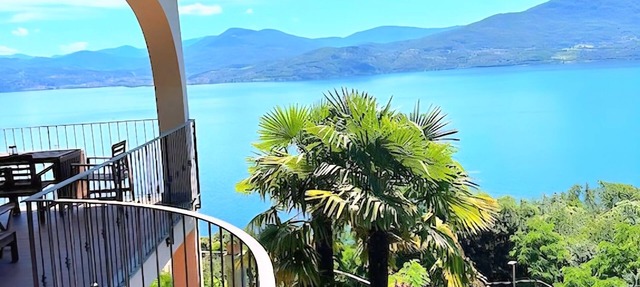 Lake Maggiore Panoramic lake view & large balcony and pool | 2 bedrooms