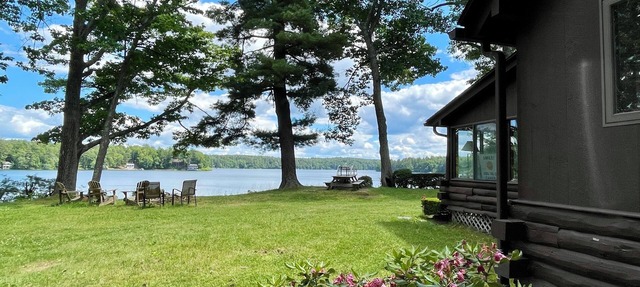 Lakefront cabins for family and friend gatherings