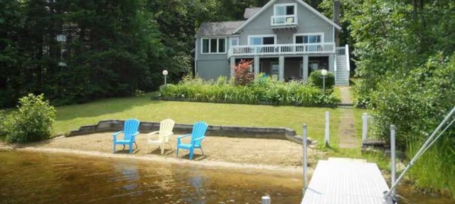 Lakefront home with hot tub, beach, skiing nearby in tranquil Barnstead