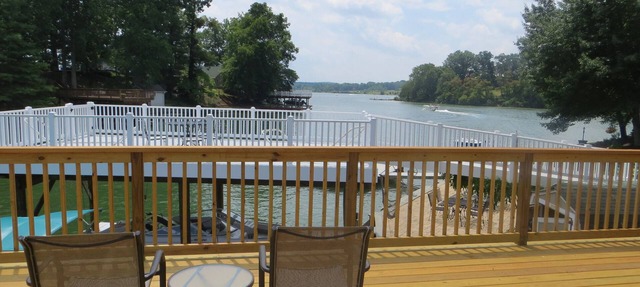 Lakefront On A Quiet Cove At Claytor Lake. Spring and Summer dates nearly gone!