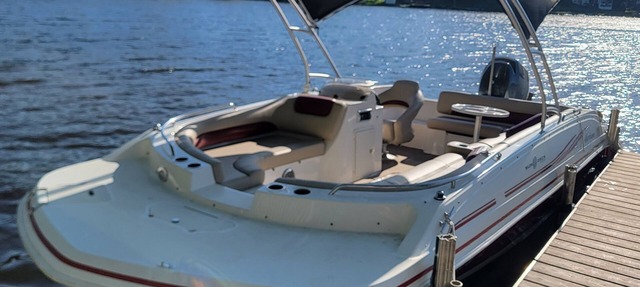 Lakefront : private dock, kayak, fire pit, boat rental & tubing option for kids