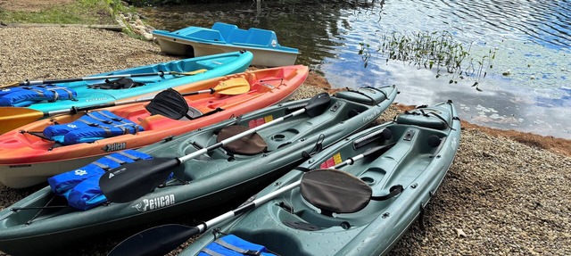 Lakefront Year-Round Retreat with Kayaks & Dock in Concord, NH, Cozy & Modern"