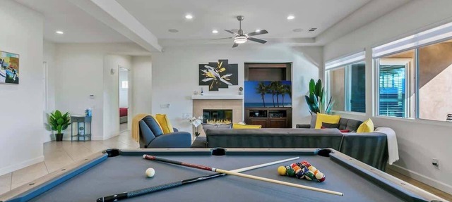 Lakeside Escape: Game Room W/AC