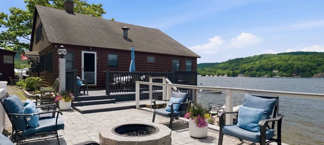 Lakeside House | Fire Pit + Direct Lake Access