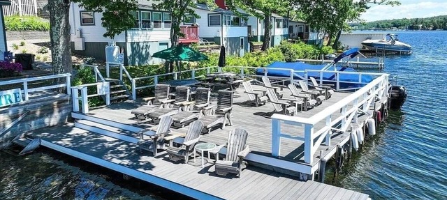 Lakeside King Studio 28