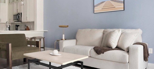 Landing | Chic 2BD, Courtyard, Clubhouse