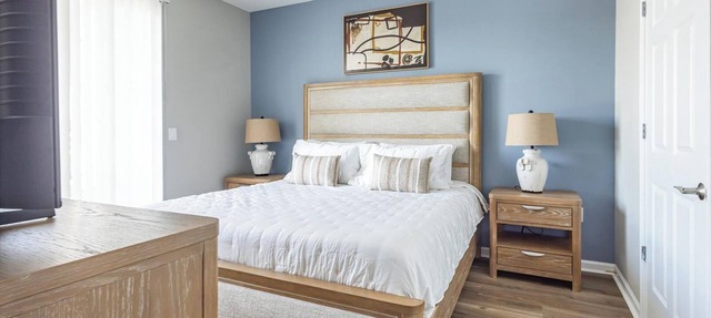 Landing | Modern 2BD, Courtyard, Game Room