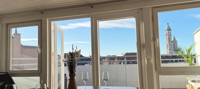 Large central duplex with private terrace