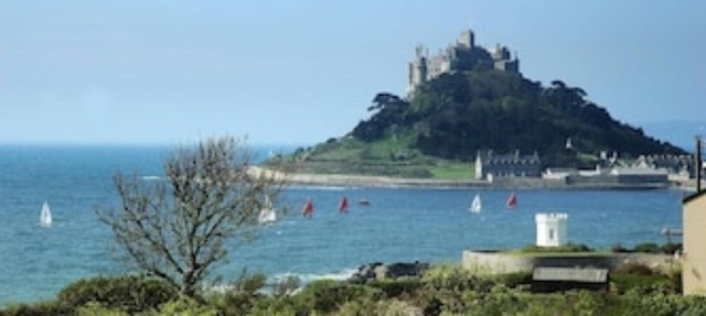 Large, enchanting cottage with garden. Stunning views- St Michaels Mount & Bay.