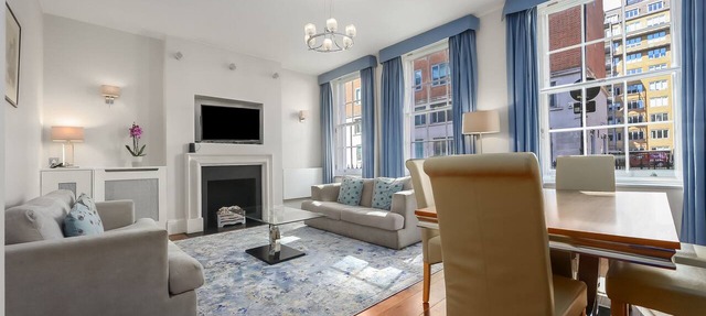 Large family apartment with private terrace