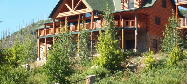 Large family oriented cabin, built for easy living and people who love to cook