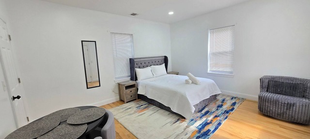 Large Group-Friends Family Business-5bedroom 3bath Bound Brook NJ/NYC