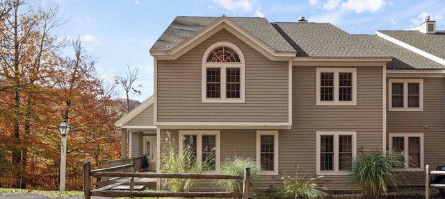 Large Mountainside Condo with Private Trail to Grouse Run