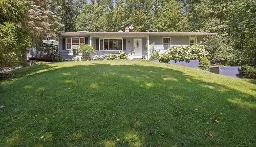 Large Private House on 5 Wooded Acres. Total Privacy!