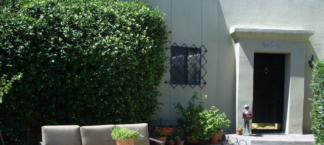 Large Studio Guesthouse in Central Tucson Historic Neighborhood