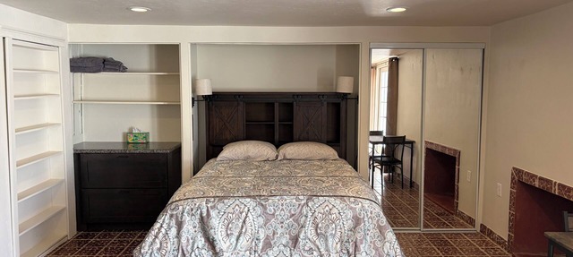 Large, well equipped Studio with Queen Bed and new bathroom.