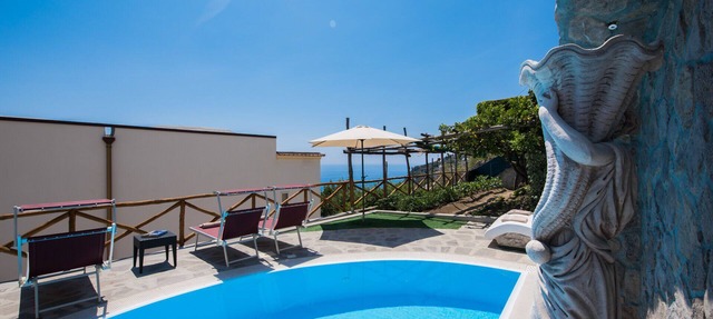 Last minute October-Private pool, no steps, free wifi