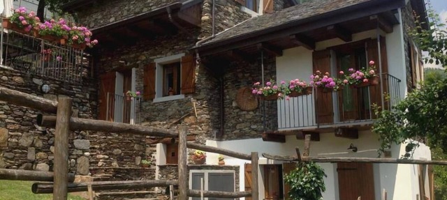 Le 2 formiche (Lauri): rustic cottage with terrace and garden