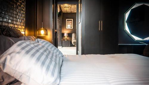 Legends Accomodation
