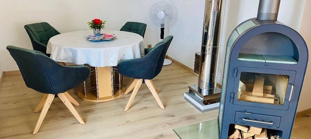 Liebevoll eingerichtete FeWo mit großem Balkon für gemütliche Stunden