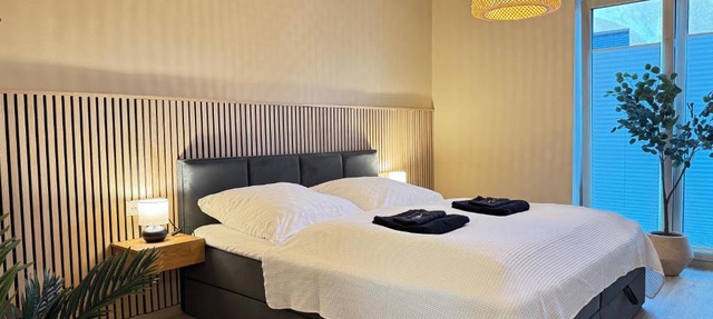 LIGHTPLACE Design Boxspring Balkon 2 Smart TV Innenstadt