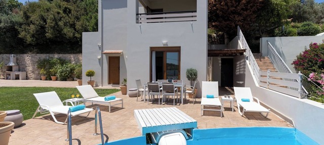 Linari Villa,a peaceful &cozy 2bdr villa with pool